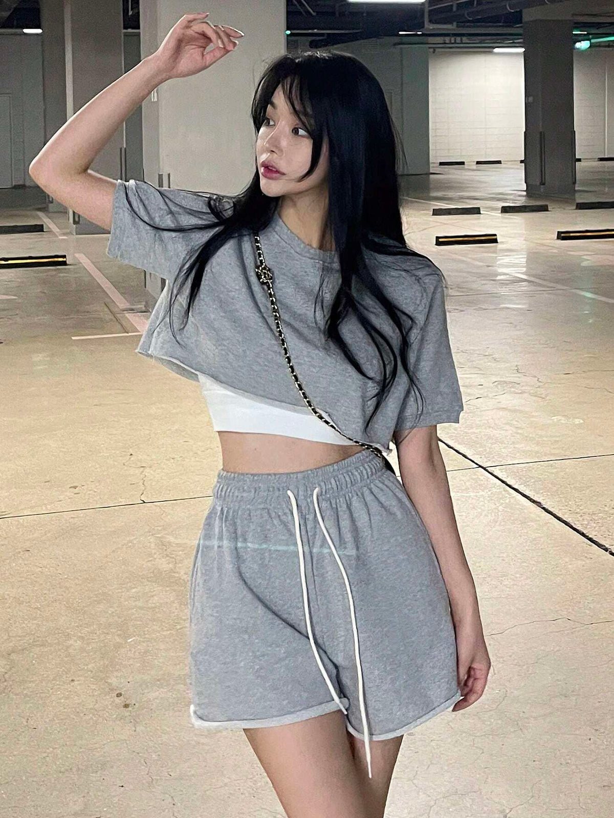 DAZY Solid Crop Tee & Drawstring Waist Shorts