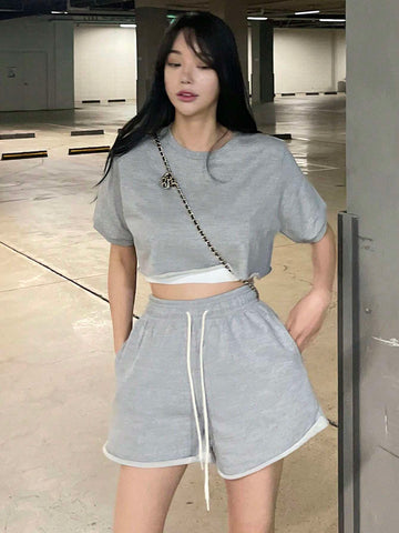DAZY Solid Crop Tee & Drawstring Waist Shorts