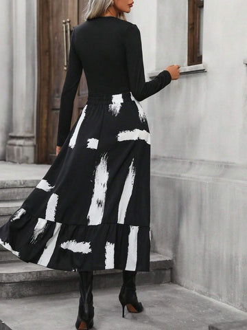 Solid Tee & Brush Print Ruffle Hem Skirt