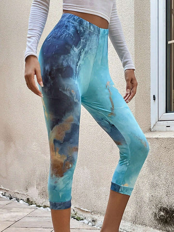 LUNE Graphic Print Capris Leggings