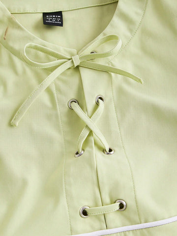 Lace Up Front Contrast Piping Crop Blouse