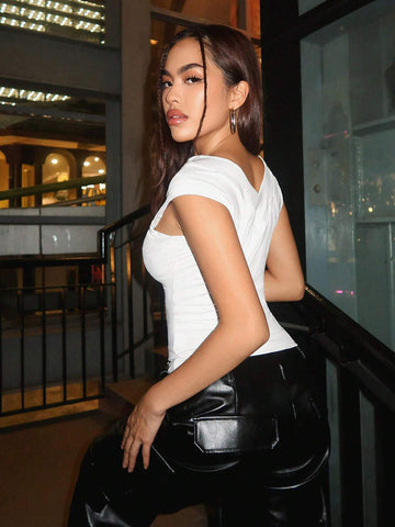 Solid V Neck Slim Fit Tee