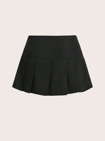 ICON Solid Buckle Detail Pleated Hem Skirt