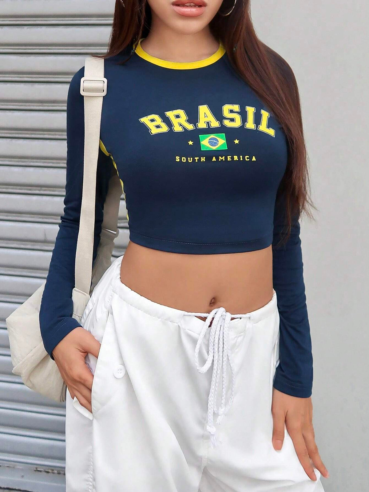 Letter Graphic Contrast Binding Crop Tee