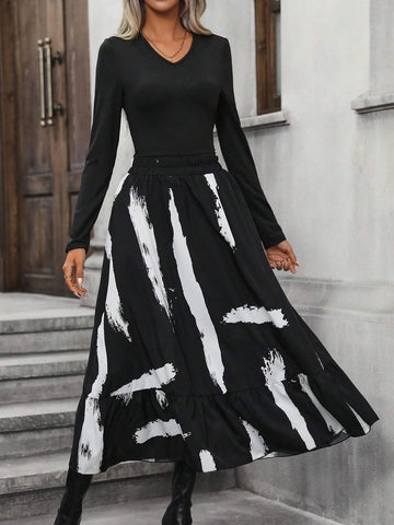 Solid Tee & Brush Print Ruffle Hem Skirt