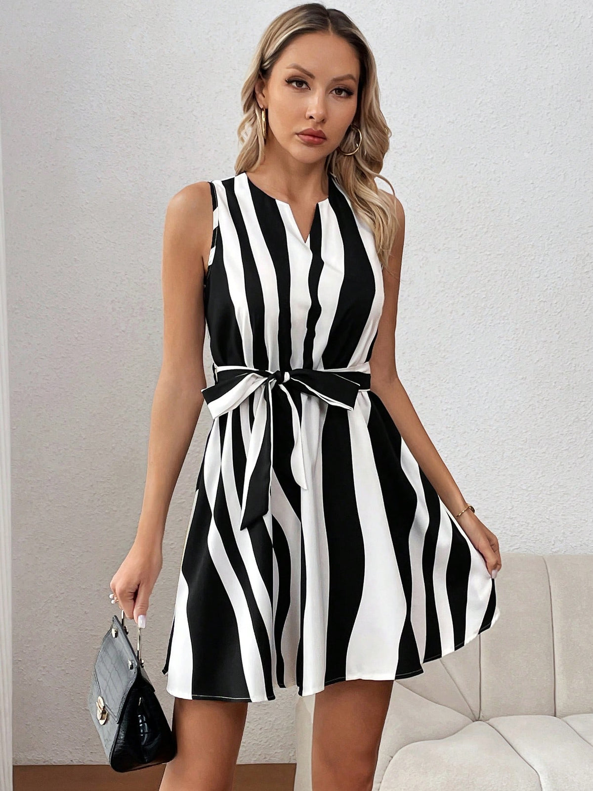 Striped Sleeveless Women'S Dress