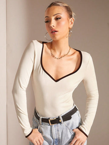 Women's Colorblocked Knit Bodysuit With Ribbed Sweetheart Neckline