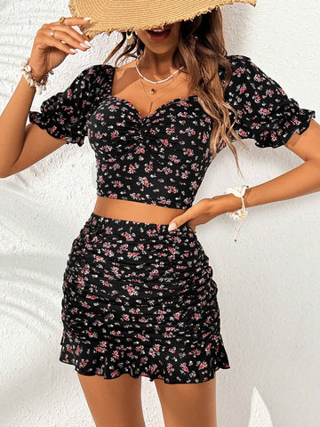 Spring/Summer Vacation Romantic Black Knitted Stretch Floral Print T-Shirt And Pleated Skirt Set For Women