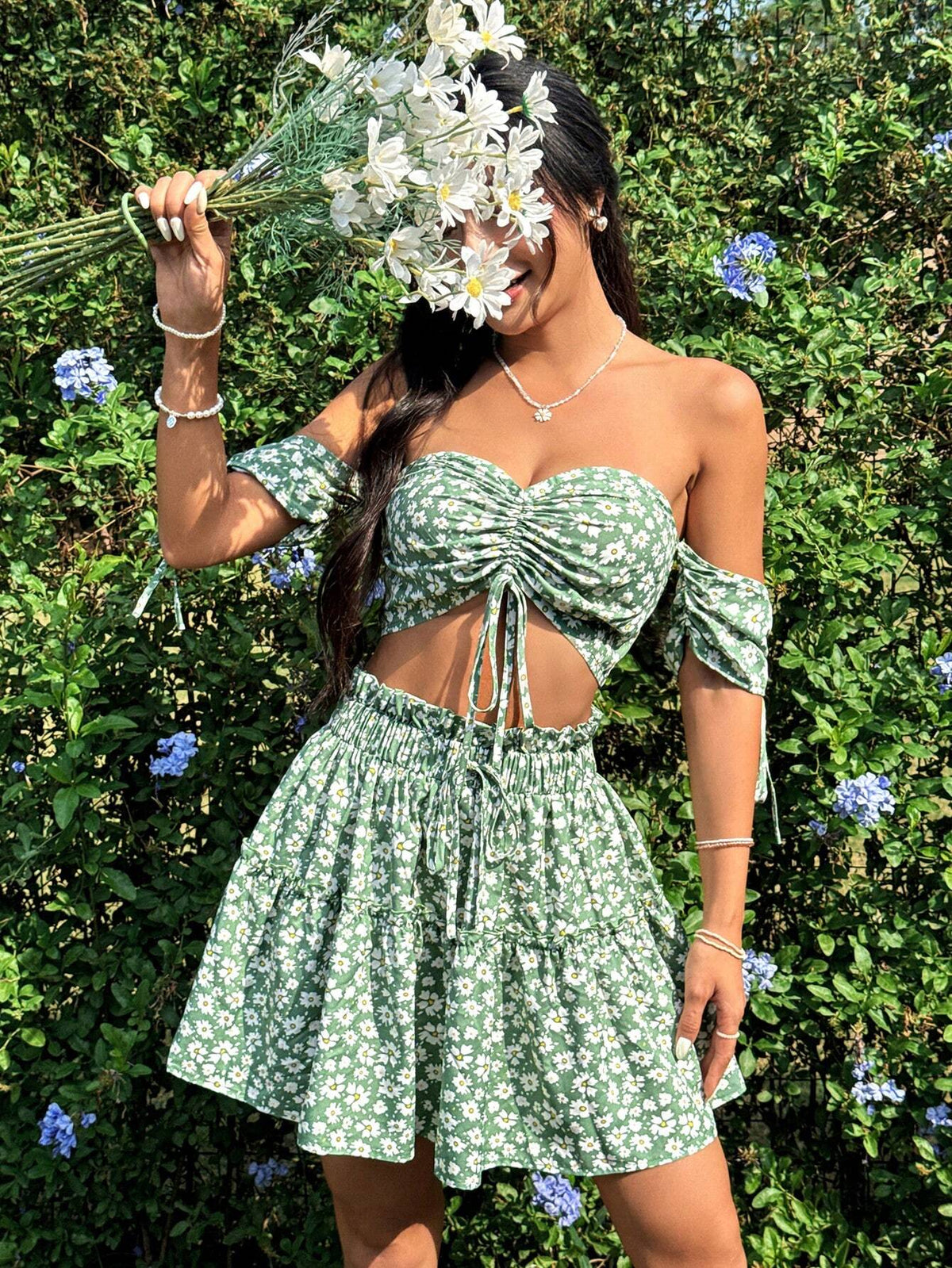 Women's Floral Printed Short Sleeve Off Shoulder Top And Skirt Set With Drawstring