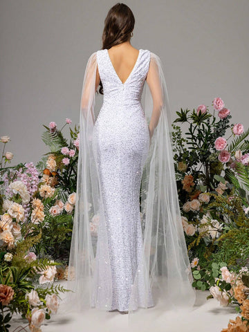 LOVE&LEMONADE Deep V-Neck White Wedding Dress With Mesh Splicing And Shoulder Floats