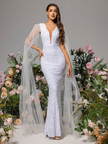 LOVE&LEMONADE Deep V-Neck White Wedding Dress With Mesh Splicing And Shoulder Floats