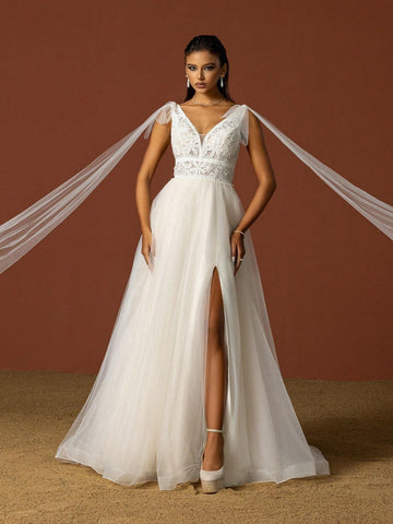 Ladies' Solid Color Simple Daily Lace Decorated Tulle Wedding Dress