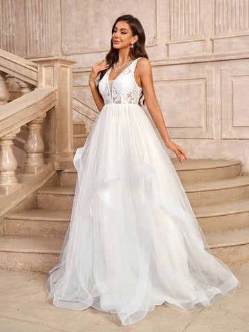 Elegant, Gorgeous And Sexy White Beaded Lace Oversized A-Hem With Long Train Suitable For Wedding Events Bachelor Party Holiday Prom Bride Wedding Dress