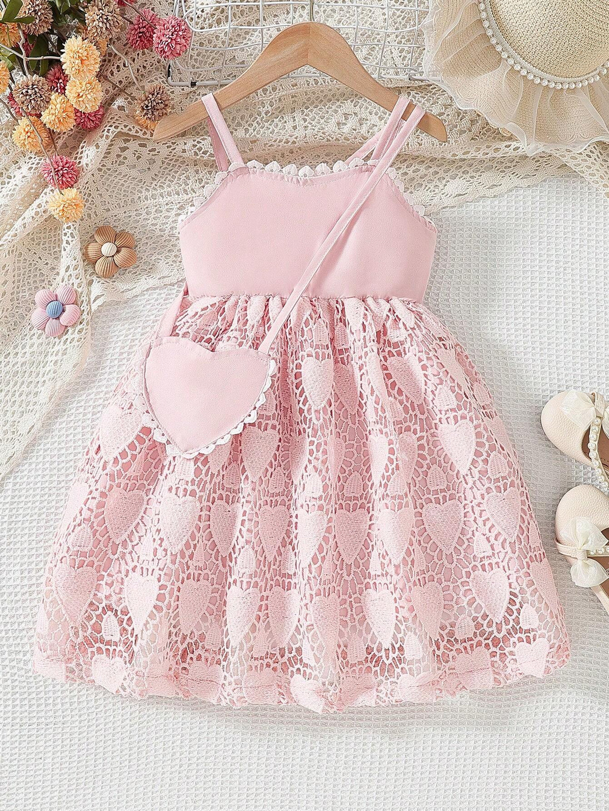 1set: Girls' Casual Heart-Shaped Lace Slip Dress + Matching Heart Shaped Bag