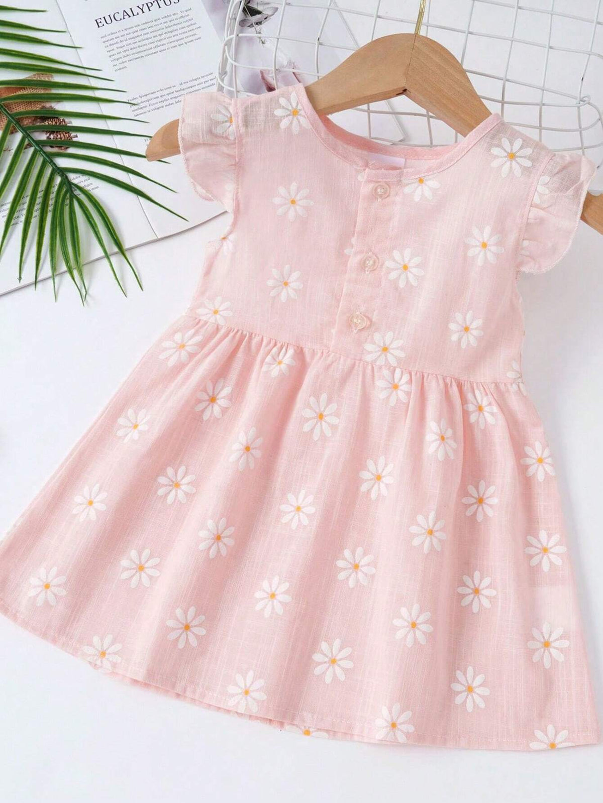 1pc Lovely Pink Babydoll Dress With Ruffle Hem And Daisy Graffiti Print, Adorable Cartoon Printed Cotton Soft Breathable Thin Dress For Toddler Girls In Spring And Summer