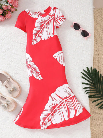 1pc Young Girl Fashionable, Chic, Cute, Elegant, Simple Casual Vacation Style Banana Leaf Print Fit And Flare Maxi Dress