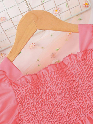 1pc Young Girl's Casual Gradient Sunflower Printed Short Puff Sleeve Lightweight Weaved Dress For Summer