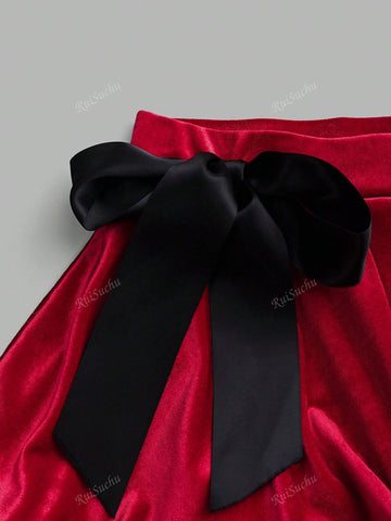 2pcs/Set Women's Christmas Outfit Faux Fur Bow Decor Cropped Top And Mini Skirt Suit For Fashion