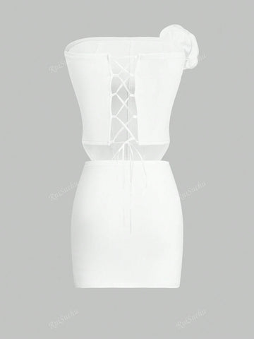 2pcs/Set Women's White Fish Bone Bra With 3D Floral Decor And Skirt