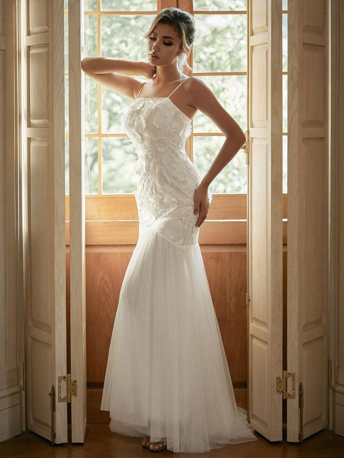 3D Embroidered Patchwork Mesh Mermaid Hem Cami Wedding Dress