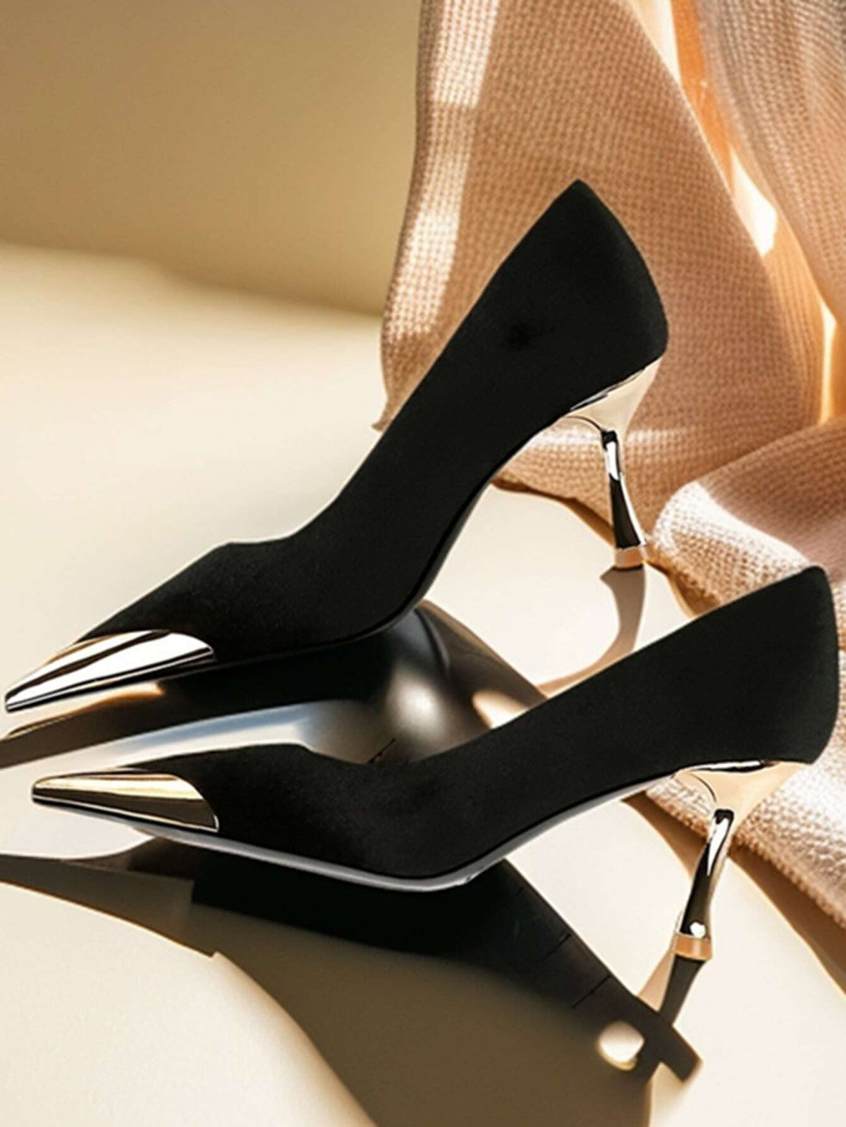 Pointed Toe, Metallic Details High Heels Shoes