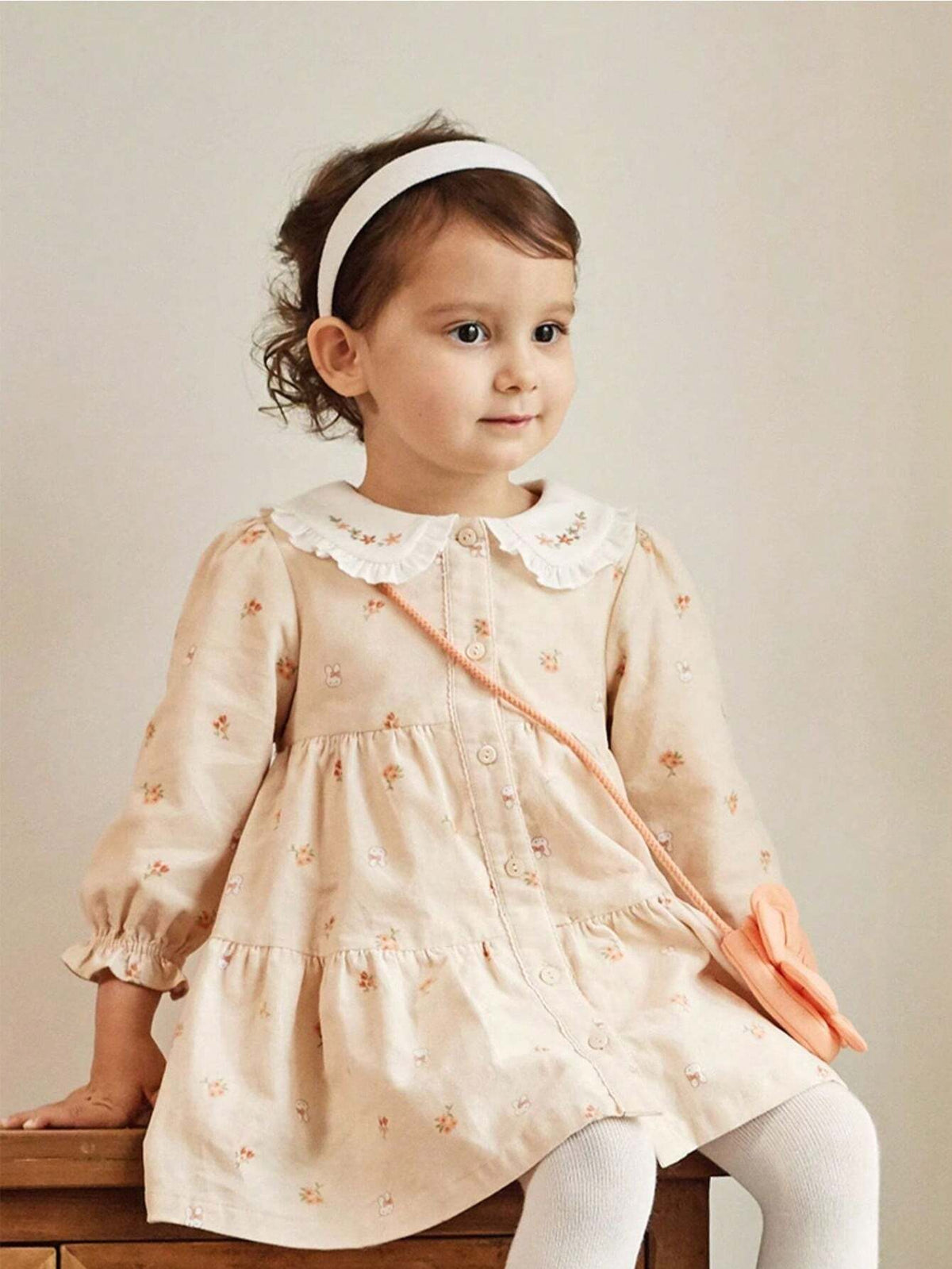 A Cute French Country Style Princess Fairy Tale Polyester Flower Embroidery Rabbit Print Sweet And Lovely Doll Collar Turn-Down Collar Long Sleeve Princess Dress For Girls Vacation And Leisure In Spring And Autumn