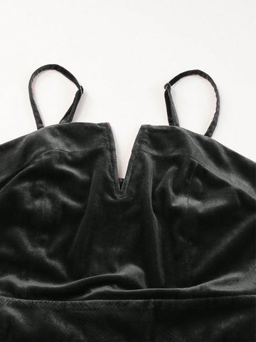 Acelitt Women's Solid Color Sleeveless Halter Flare Jumpsuit