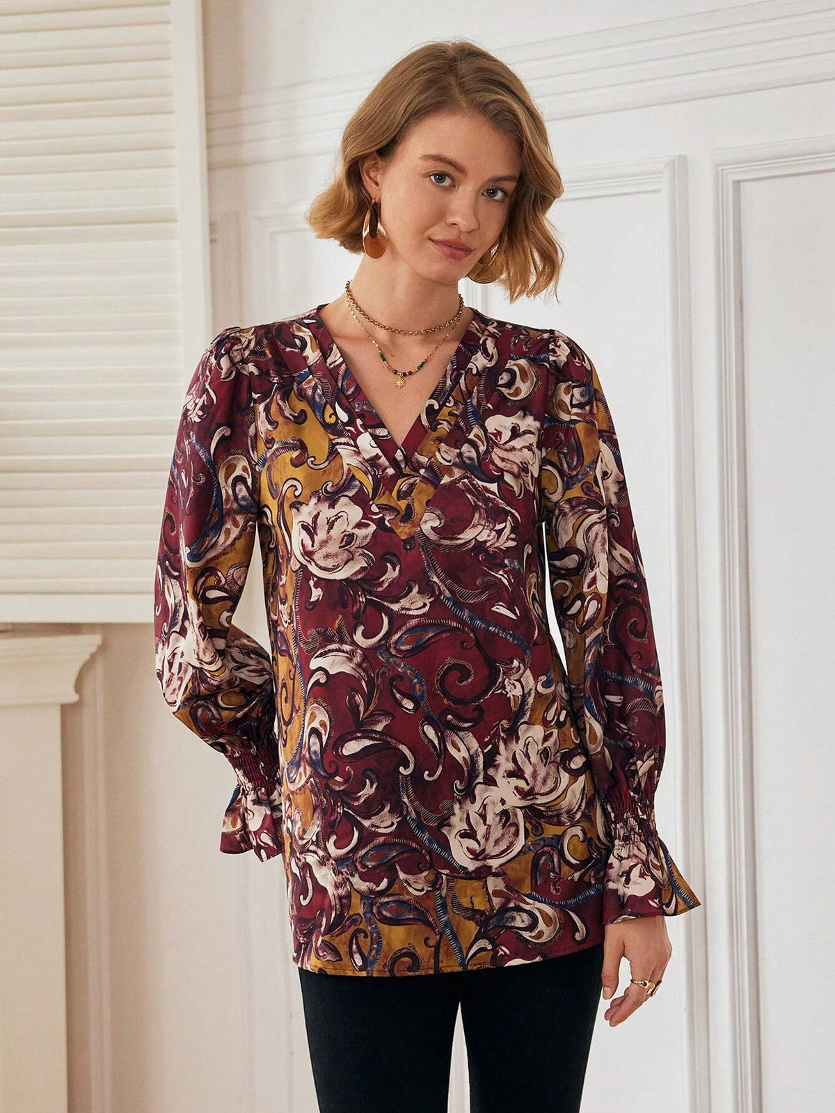 Women Casual Everyday V-Neck Vintage All-Over Print Shirt, Autumn