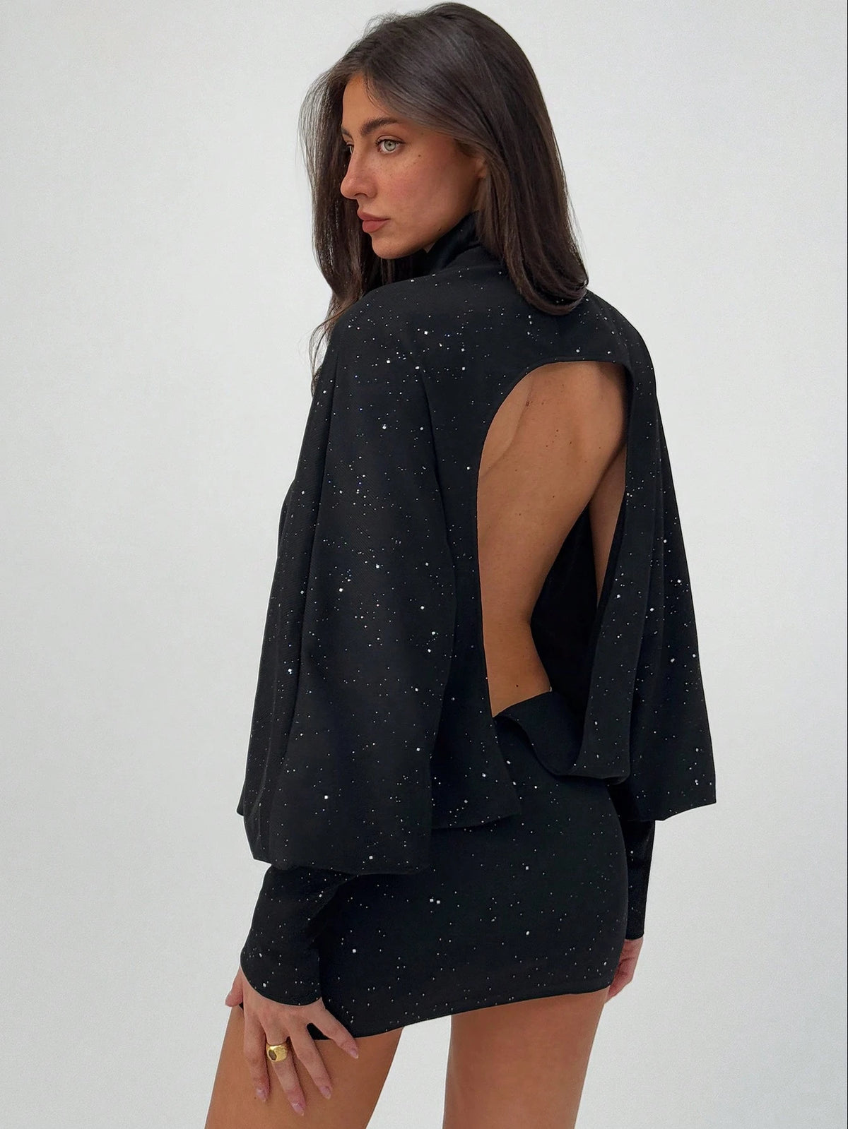 Aloruh Burgundy High Neck Batwing Sleeve Backless Mini Dress For Women