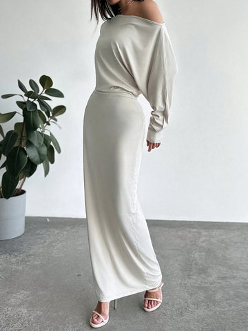 Aloruh Casual Asymmetrical Shoulder Waist Cinched Long Solid Color Dress, Suitable For Vacation, Dating And Outing, Autumn/Winter