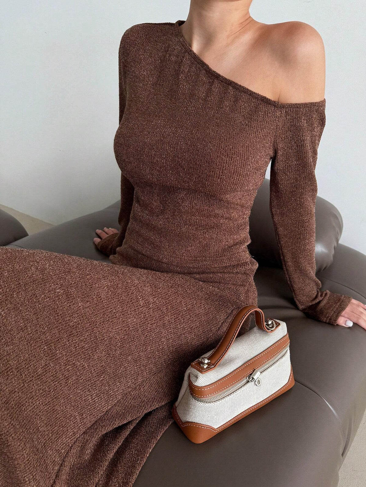 Aloruh Elegant Vintage Dark Coffee Velvet Asymmetric Shoulder Top And A-Line Skirt 2Pcs Outfit Set, Warm For Autumn/Winter