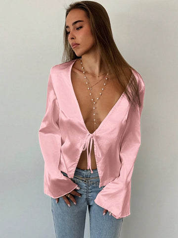 Minimalist Deep V-Neck Tie Cuff Fitted White Blouse, Suitable For Commute