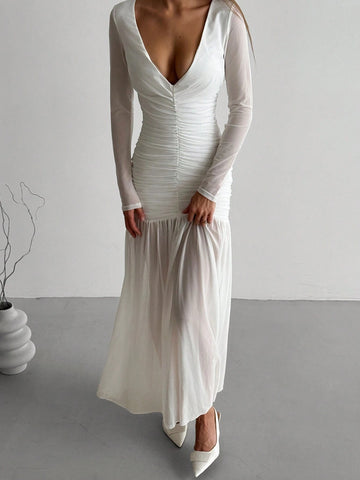 Aloruh White Formal Dress, Simple And Elegant, Long Sleeve, Deep V-Neck, Pleated Slim-Fit Floor-Length Gown For Women