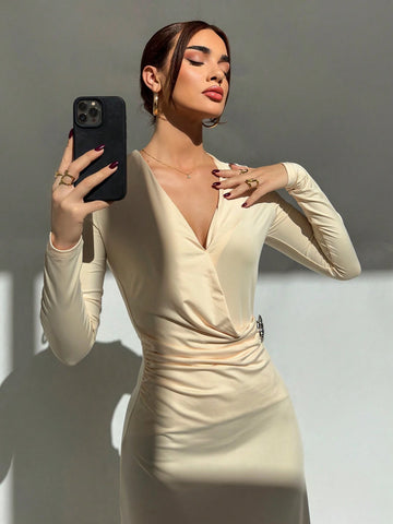 Aloruh Women's Deep V Neck Side Ruched Fishtail Bodycon Dress With Metal Decor