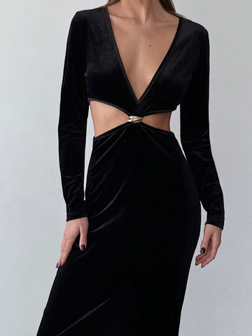 Aloruh Women's High Slit Deep V-Neck Hollow Metal Decor Dress