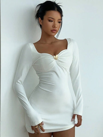 Shell Button Sweetheart Neck Long Sleeve Bodycon Mini Dress, White, Suitable For Party Wear, Autumn/Winter