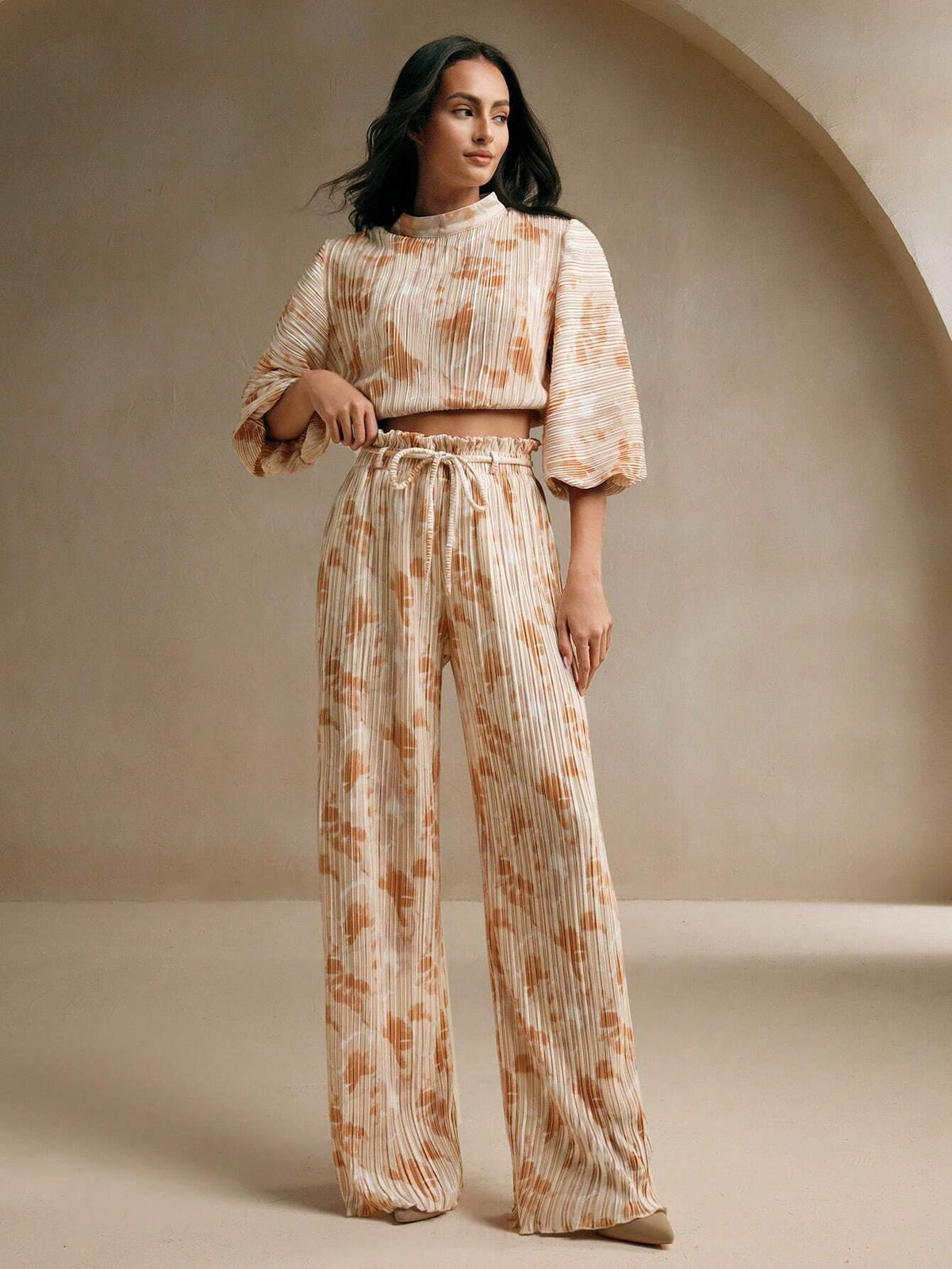 Anewsta 2pcs Set, Women's Elegant Printed Pleated Blouse And Shorts, Summer