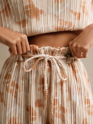 Anewsta 2pcs Set, Women's Elegant Printed Pleated Blouse And Shorts, Summer