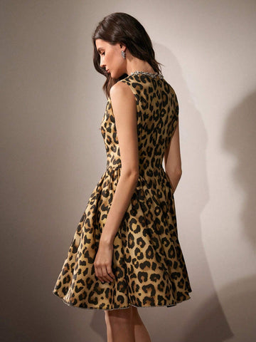 Anewsta Fashionable Leopard Print Rhinestone Decor Crew Neck Ruched A-Line Skirt, Slim Fit