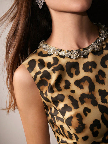 Anewsta Fashionable Leopard Print Rhinestone Decor Crew Neck Ruched A-Line Skirt, Slim Fit