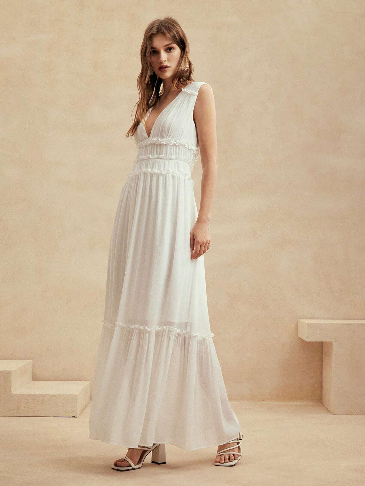 Anewsta Summer Beach Vacation Style White V-Neck Sleeveless Women's Dress