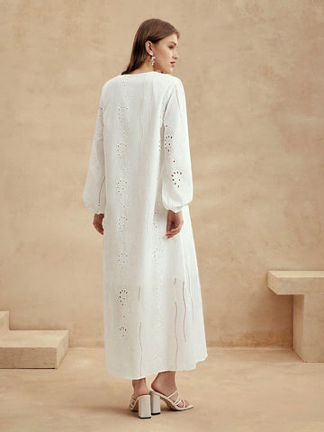 Anewsta Vacation & Leisure Hollow Out Floral Embroidery Women's White A-Line Maxi Skirt