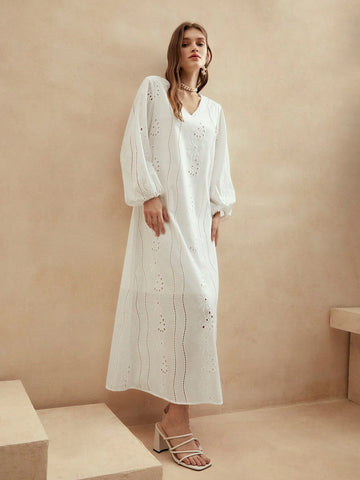 Anewsta Vacation & Leisure Hollow Out Floral Embroidery Women's White A-Line Maxi Skirt