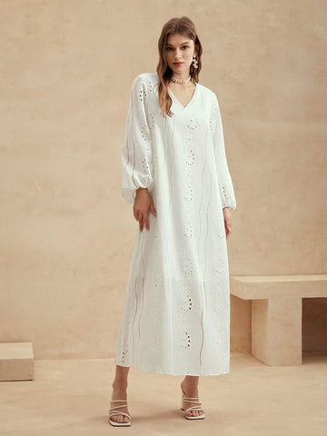 Anewsta Vacation & Leisure Hollow Out Floral Embroidery Women's White A-Line Maxi Skirt