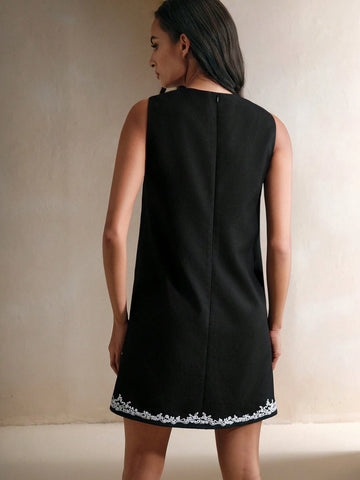 Anewsta Women Palace Style Heavy Chain Embroidery Butterfly Decor Long Sleeve Dress, Autumn/Winter