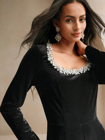 Anewsta Women's Elegant Minimalistic Chain Embellished Black Jumpsuit