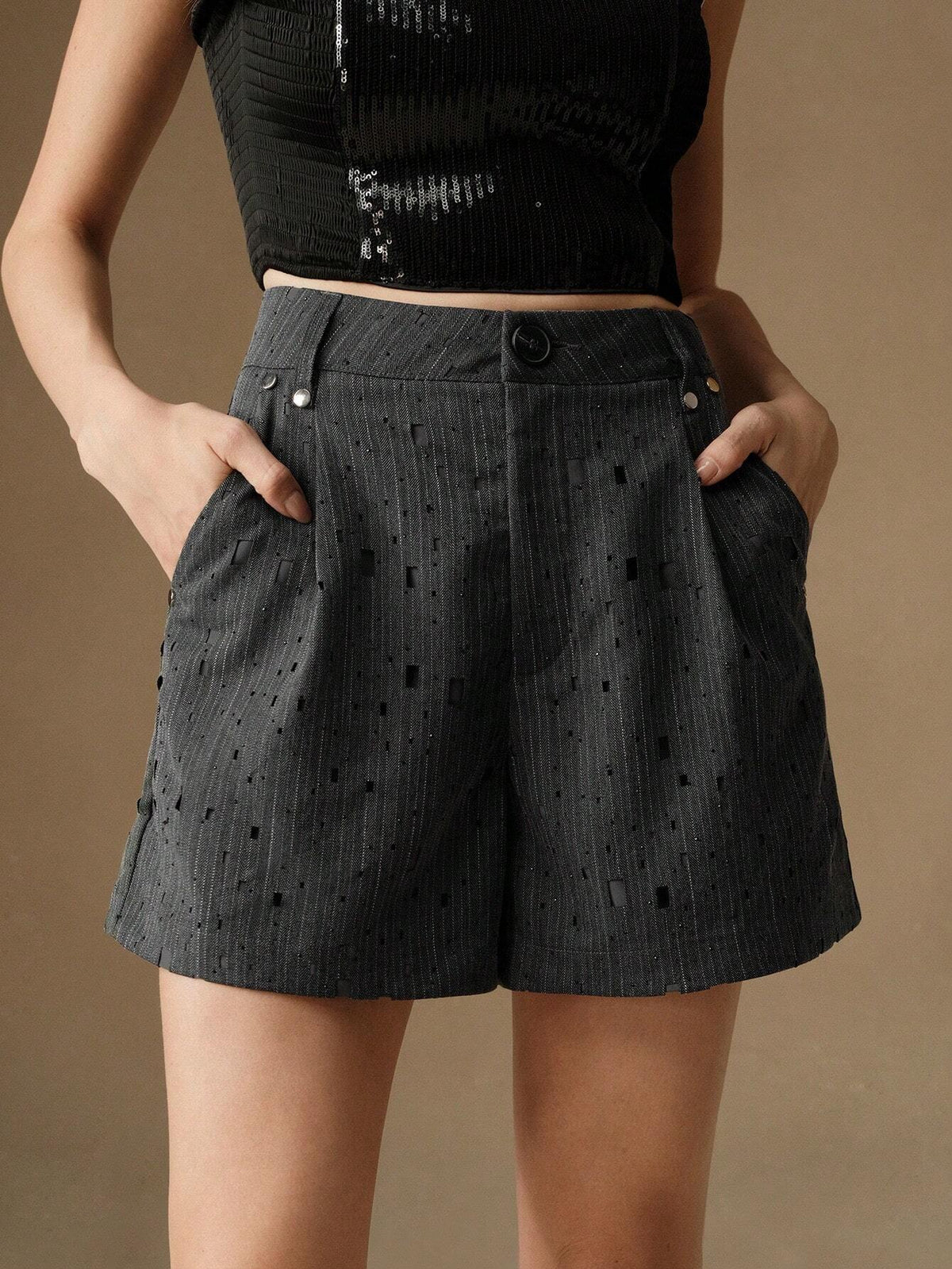 Anewsta Women's Pleated Pocket Loose Casual Versatile Shorts