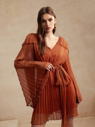 Anewsta Women's Short Pleated Dress With Waist Tie And V-Neck, Lightweight And Flowy