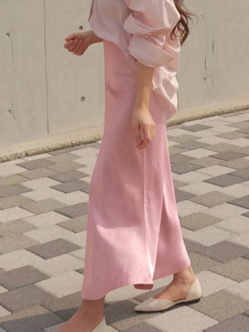 Apperloth A Elastic High Waist Satin Zipper Back Mermaid Hem Casual Comfort Skirt Silk Fabric With No Wrinkle