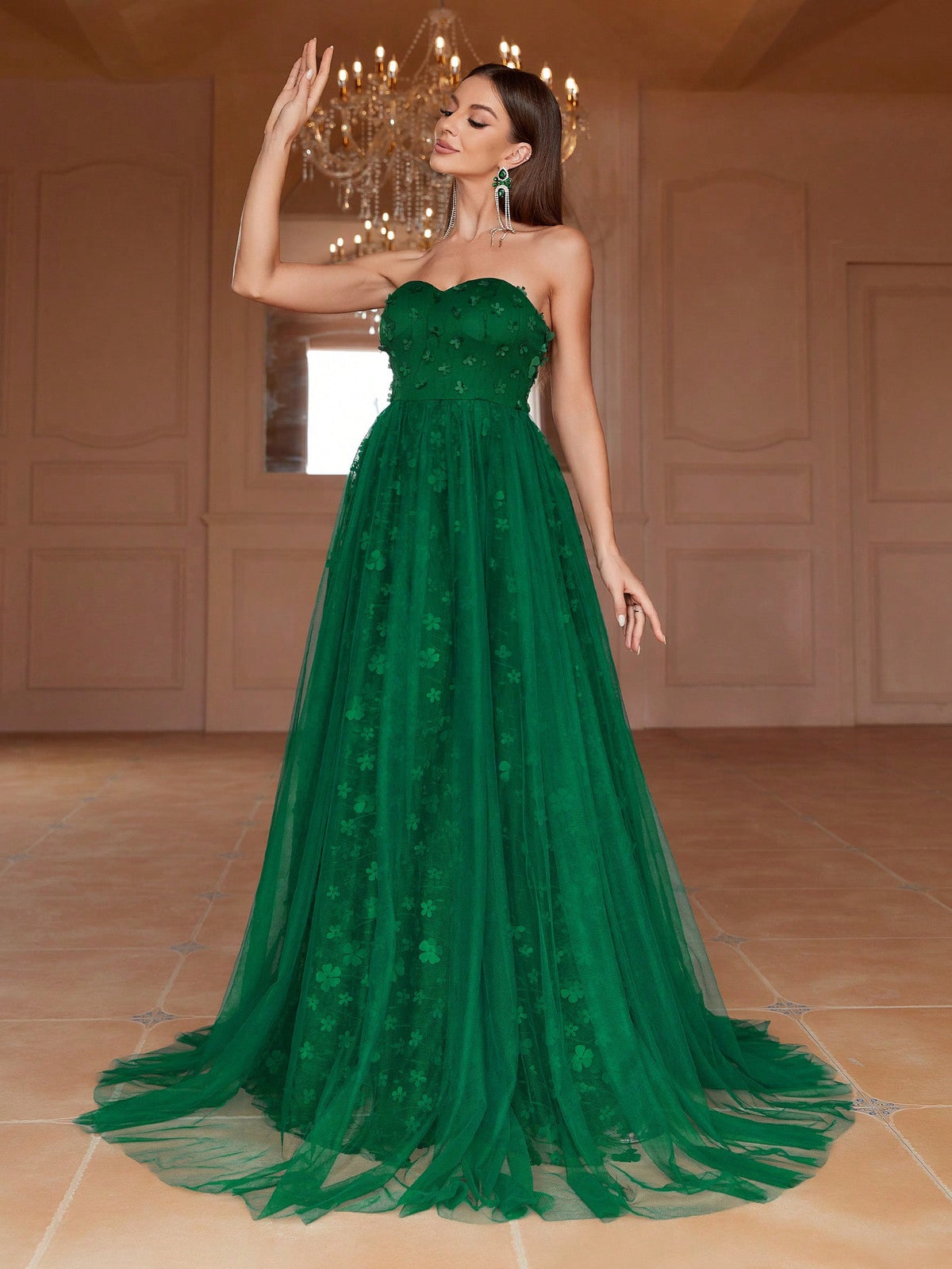 Appliques Mesh Tube Wedding Dress